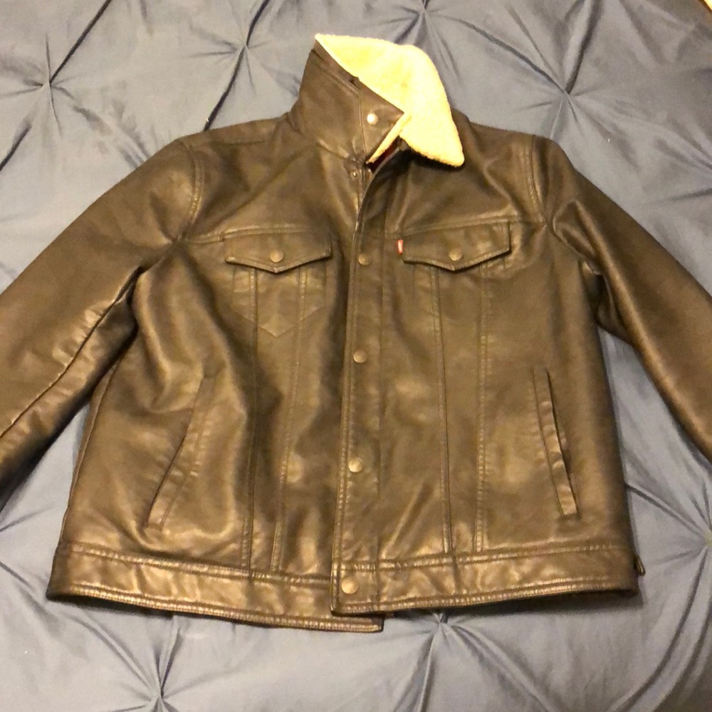 Size large Levi's bomber jacket